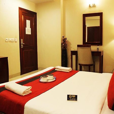Hotel Oyo Premium Kaushambi Indirapuram Exterior foto